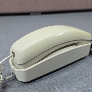 Conairphone Slimline Corded Telephone Cream Vintage Tone Pulse Mute Redial GOOD